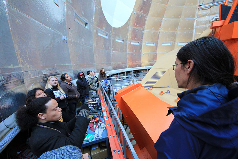 Students visiting NASA IRTF observatory on Maunakea